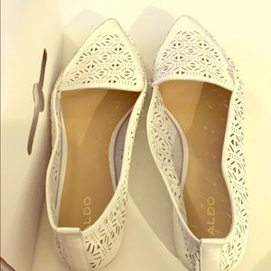 Aldo White Leather Flats Size 11, New in Box